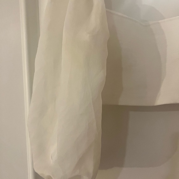 Zara Tops Zara Puffed Sleeve Crop Top Poshmark